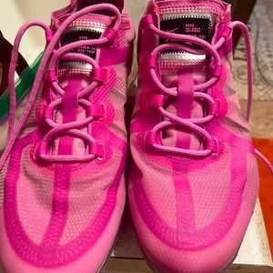 Nike vapor max tennis shoes size 8